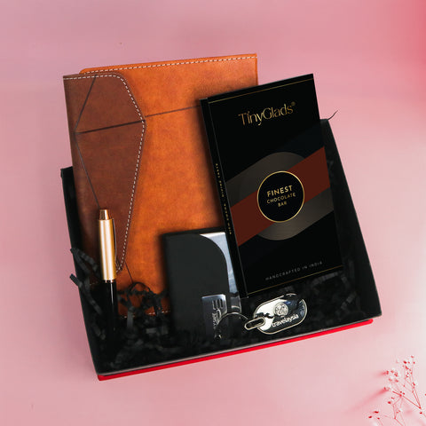 Corporate Gift Box – Chocolate Bar, Diary, Pen & Card Wallet