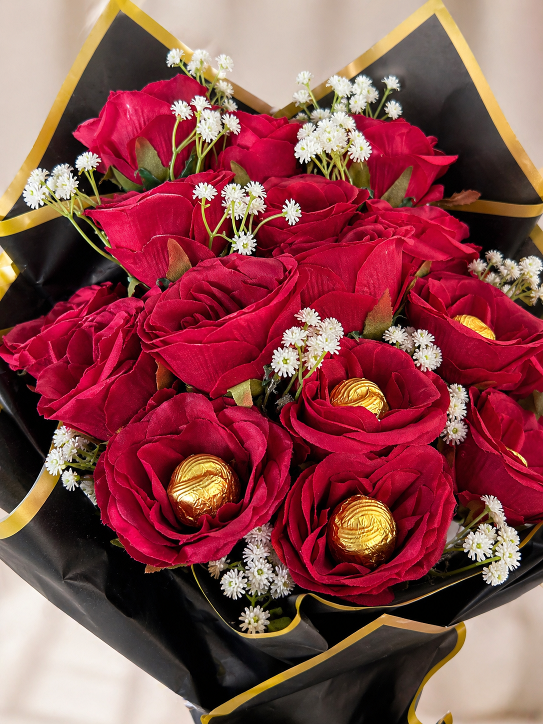 TinyGlads Luxury Red Rose Chocolate Bouquet