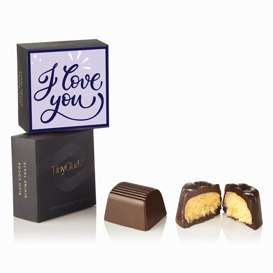 Romantic Love Gift Hamper with Rose, Chocolates & Keepsakes